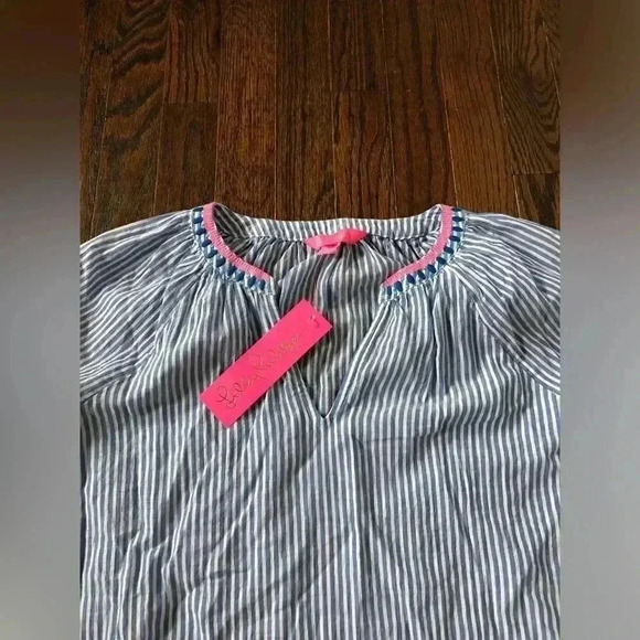 Lilly Pulitzer Women’s S Taelynn Top Coastal Blue Lightweight Oxford Stripe- NWT - Picture 7 of 14
